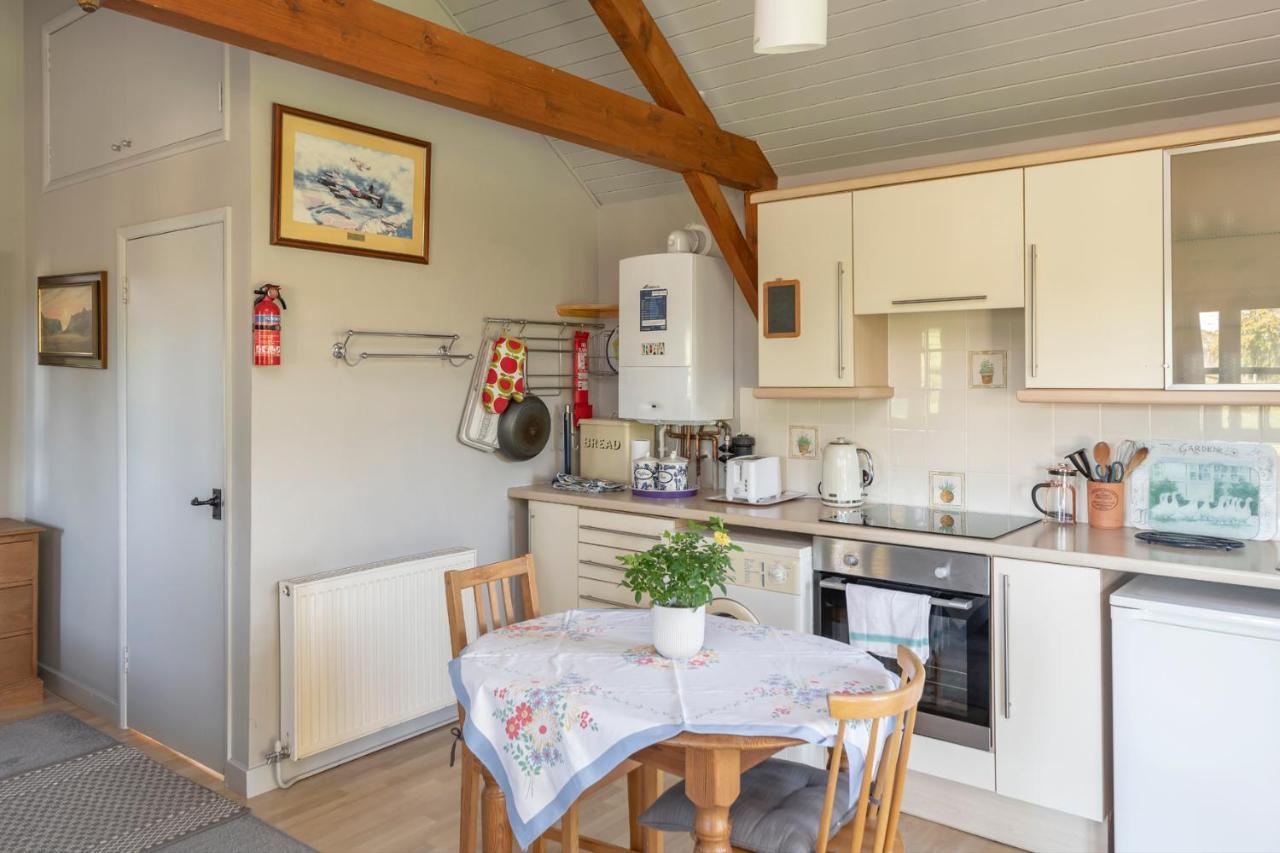 Beautiful Cottage With Stunning Views In Box Бокс Экстерьер фото