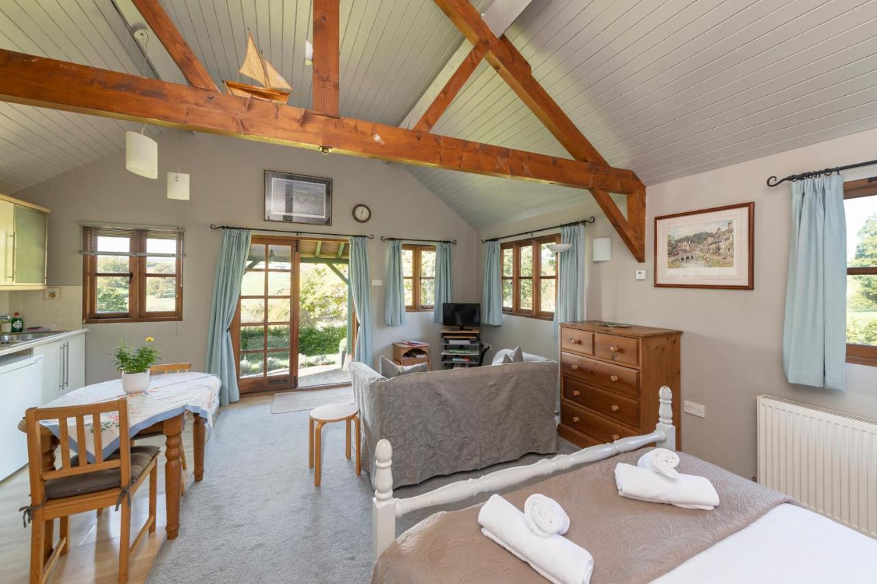 Beautiful Cottage With Stunning Views In Box Бокс Экстерьер фото